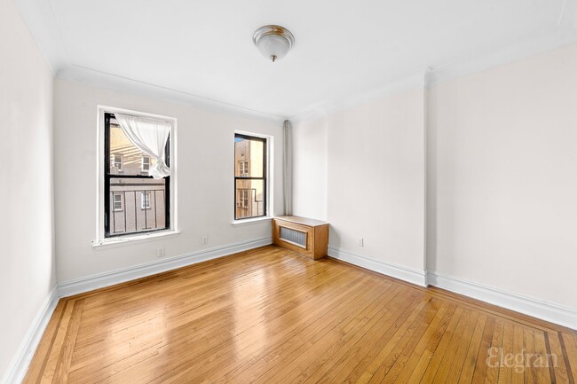 1606 1st Ave. in New York, NY - Building Photo - Building Photo