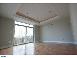 2549 Grays Ferry Ave, Unit B in Philadelphia, PA - Building Photo - Building Photo