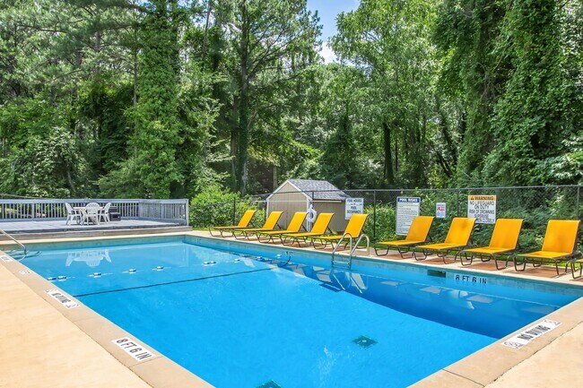 Villas de las Colinas 4 in Atlanta, GA - Building Photo - Building Photo