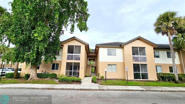 9955 Westview Dr in Coral Springs, FL - Building Photo - Building Photo