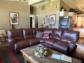 1114 W 17th St in Grove, OK - Building Photo - Building Photo