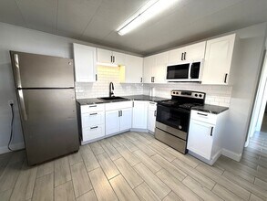 1112 50th Ave Dr W in Bradenton, FL - Building Photo - Building Photo