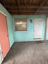 325 5th St S in Jacksonville Beach, FL - Foto de edificio - Building Photo