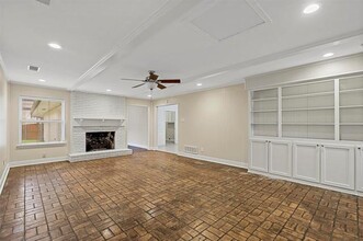 14722 Overview Dr in Dallas, TX - Building Photo - Building Photo