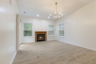 3415 Waterloo Dr in Indianapolis, IN - Building Photo - Building Photo