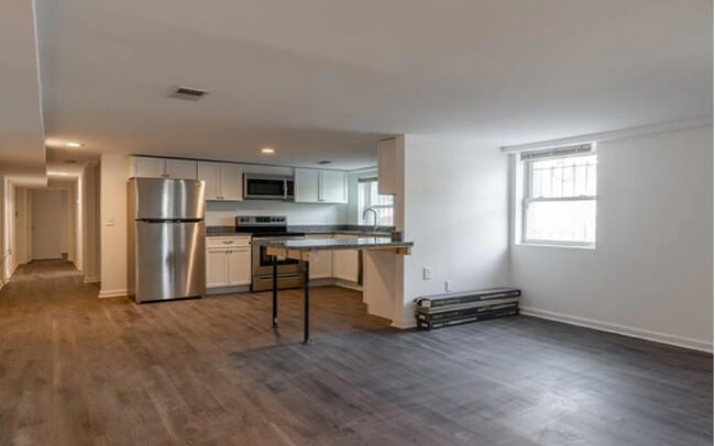2914 13th St NW, Unit B, Unit B