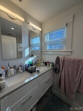 208 Banks St, Unit 208 in Cambridge, MA - Building Photo - Building Photo