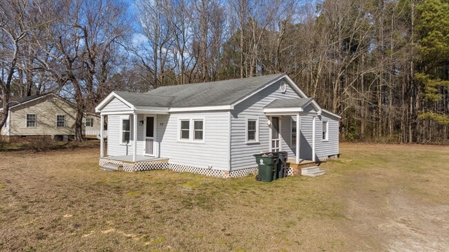 610 Wondertown Dr in Erwin, NC - Building Photo - Building Photo