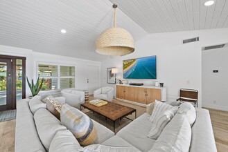 178 Country Club Dr in Jupiter, FL - Building Photo - Building Photo