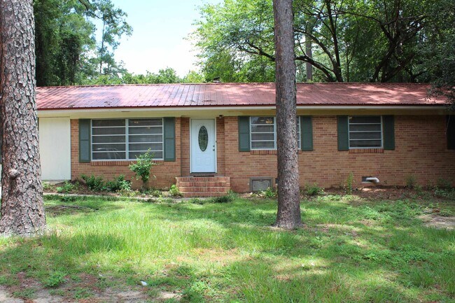 1902 Sunset Ln in Tallahassee, FL - Building Photo - Building Photo