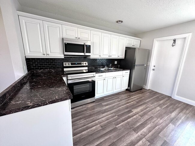 property at 812 Center St