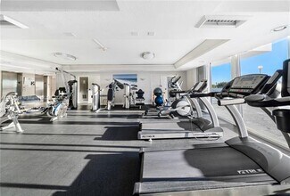 465 Ocean Dr, Unit 315 in Miami Beach, FL - Building Photo - Building Photo