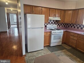 524 Longshore Ave in Philadelphia, PA - Building Photo - Building Photo