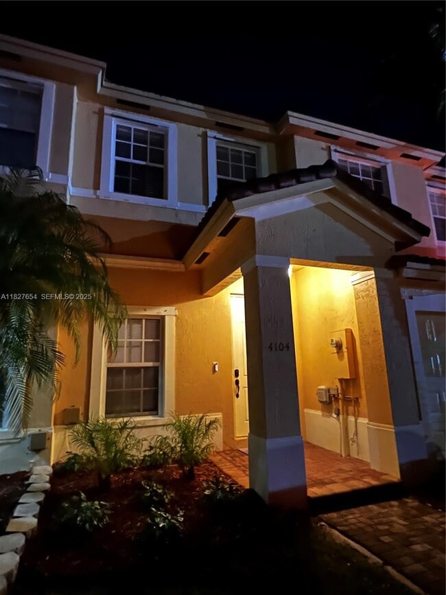 4104 NE 24th Dr in Homestead, FL - Building Photo - Building Photo