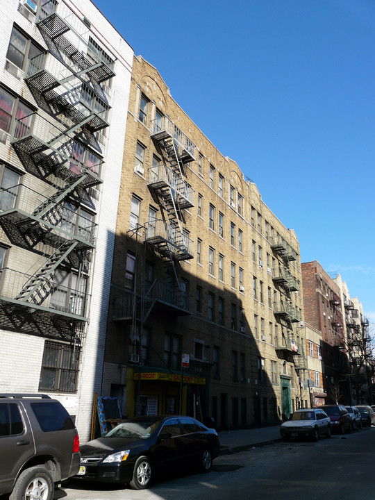 2239 Creston Ave in Bronx, NY - Building Photo