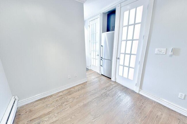 234 Mott St