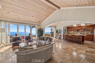 325 Camden Pl in Laguna Beach, CA - Building Photo - Building Photo