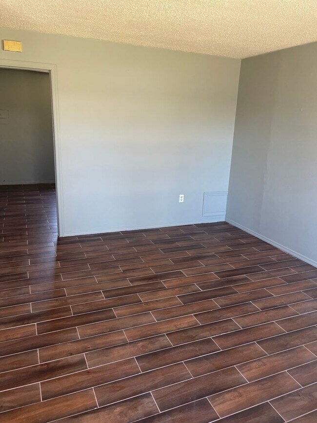 205 N 37th St-Unit -205 N. 37TH STREET B in Van Buren, AR - Building Photo - Building Photo