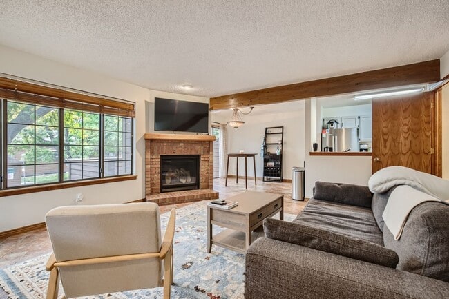 8085 Holland Ct in Arvada, CO - Building Photo - Building Photo