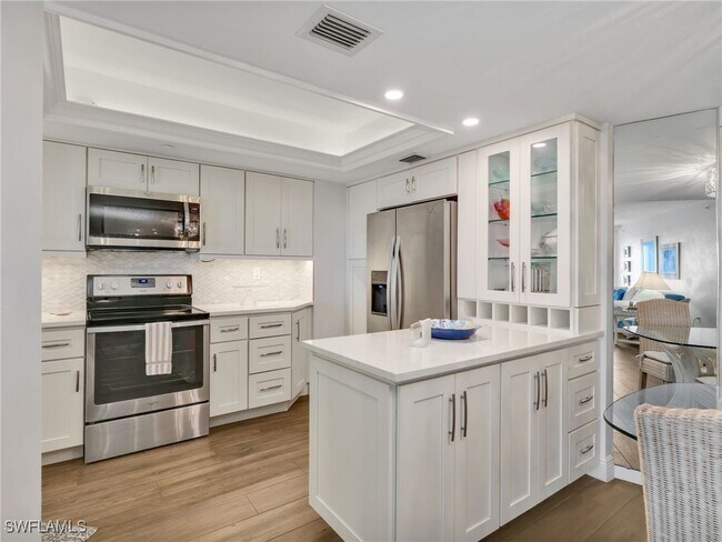 property at 4751 Gulf Shore Blvd N