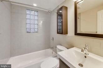 1724 21st St NW in Washington, DC - Building Photo - Building Photo