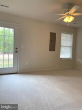 23182 Westwood Ct in Ruther Glen, VA - Foto de edificio - Building Photo