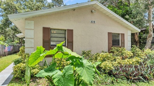 619 2nd Ave NE in Largo, FL - Building Photo - Building Photo