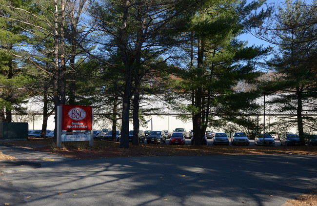 135 Wells Ave in Newton, MA - Building Photo - Building Photo