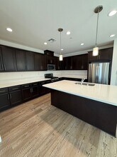 2460 Cinnabar Dr in Fairfield, CA - Building Photo - Building Photo