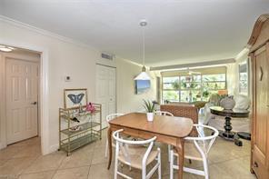 424 Broad Ave S-Unit -H-424 in Naples, FL - Building Photo - Building Photo