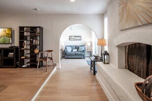 12202 N 60th St in Scottsdale, AZ - Building Photo