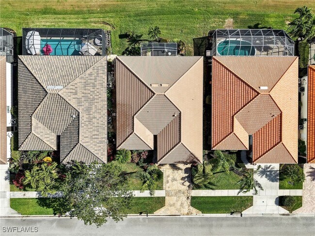 7100 Falcons Glen Blvd in Naples, FL - Building Photo - Building Photo