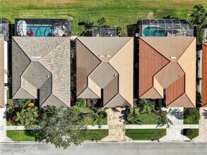 7100 Falcons Glen Blvd in Naples, FL - Building Photo - Building Photo