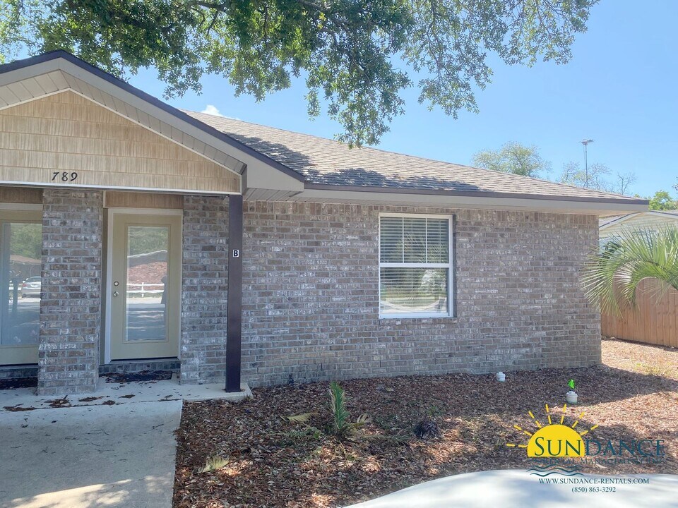 789-B Navy St in Fort Walton Beach, FL - Building Photo