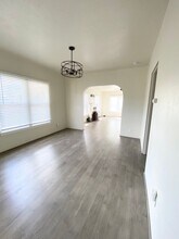 203-211 E Hickory Ave in Lompoc, CA - Building Photo - Building Photo