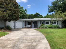 1937 Strathaven Rd in Winter Park, FL - Building Photo