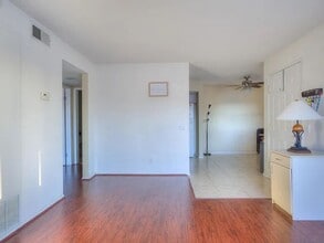 1321 Massachusetts Ave in Riverside, CA - Building Photo - Building Photo