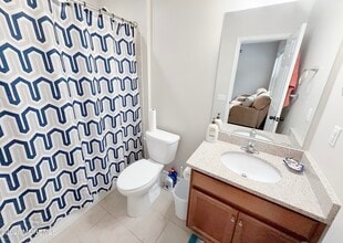 110 Halliard Dr in Eatontown, NJ - Building Photo - Building Photo