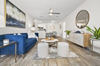 Country Club Lakes in Jacksonville, FL - Building Photo - Building Photo