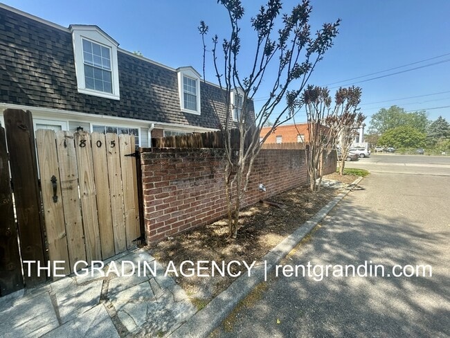 property at 1805 Grandin Rd SW