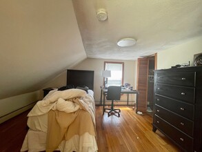 585 Somerville Ave, Unit A1-1 in Somerville, MA - Foto de edificio - Building Photo