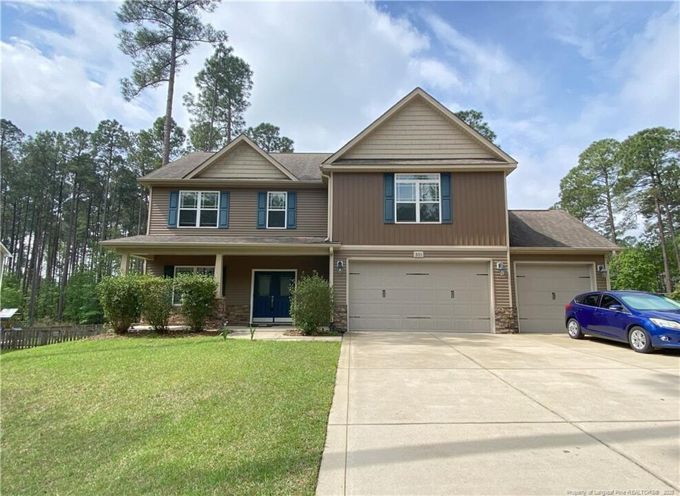351 Maplewood Dr in Sanford, NC - Building Photo