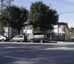 5763 Laurel Canyon Blvd Apartments