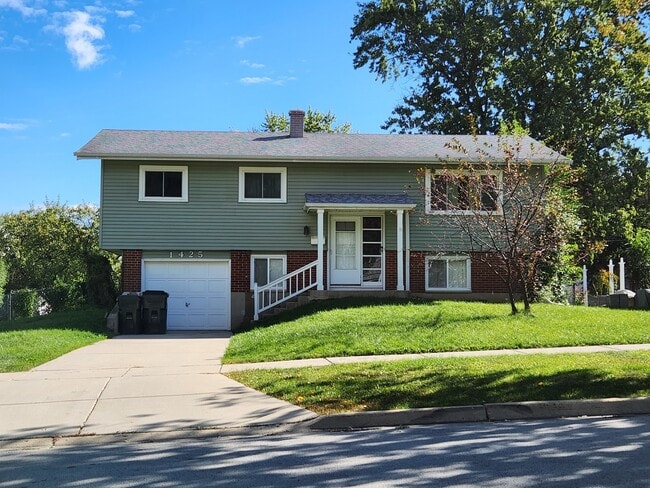 property at 1425 Highland Blvd