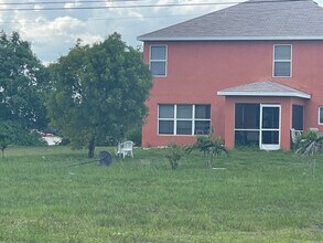 30 NE 24th Terrace in Cape Coral, FL - Building Photo - Building Photo