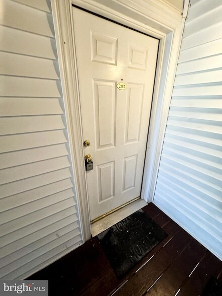 6500 Lake Park Dr, Unit 202 in Greenbelt, MD - Foto de edificio - Building Photo