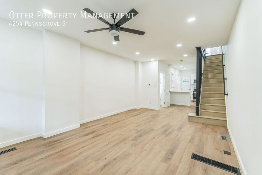 4254 Pennsgrove St in Philadelphia, PA - Foto de edificio