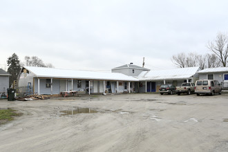 Hillcrest Apartments in Wellington, OH - Building Photo - Building Photo