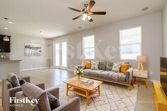 2501 Isabela Terrace in Kissimmee, FL - Building Photo - Building Photo