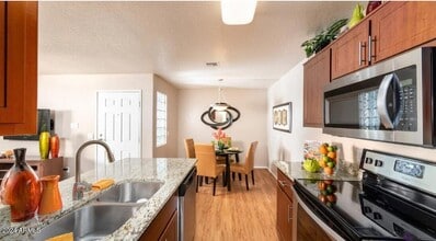 13440 N 44th St, Unit 1 in Phoenix, AZ - Building Photo - Building Photo